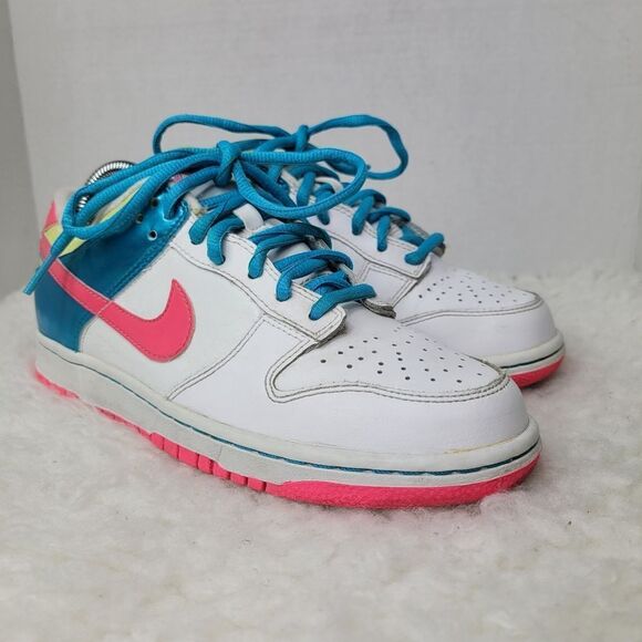Rare Nike Dunk Men's Shoes Size 6 US Low Hippie Peace  2010 309601-103 Sneakers - Picture 1 of 10